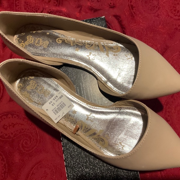 Payless Woman’s Brash Beige patent dressy/casual slip-on flats. Size 10W NWT - Picture 6 of 15